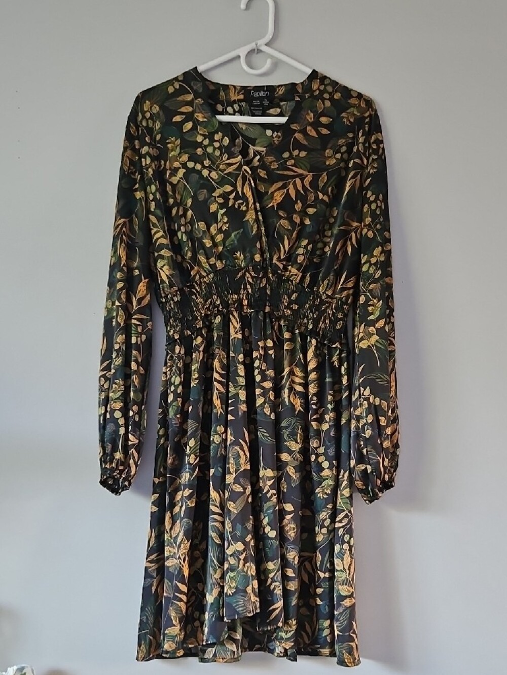 Papillon Green Floral Dress NWOT - Picture 2 of 4